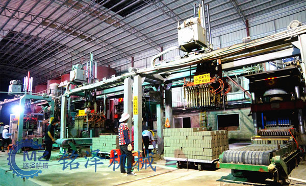 全自動液壓磚機(jī)