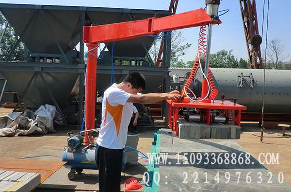 半自動小型夾磚機(jī)